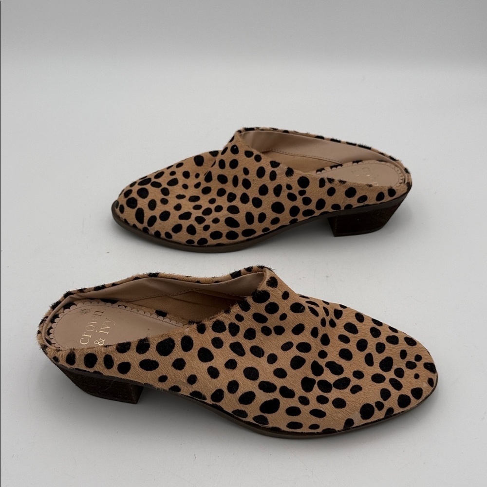 Crown & Ivy Tan Black Spotted Mules women 9M cheetah print slip on caw fur Y2K